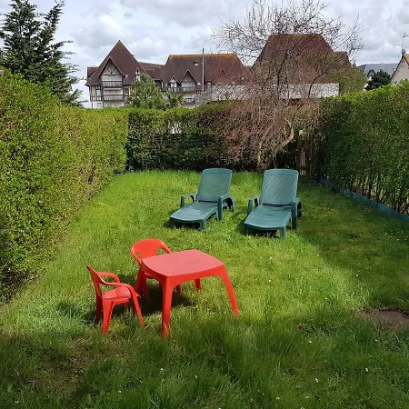 2 Pièces Rez-de-jardin à 2 Pas De La Et De La Thalasso