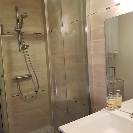 Apartmán 2 Pieces Rez-de-jardin A 2 Pas De La Et De La Thalasso