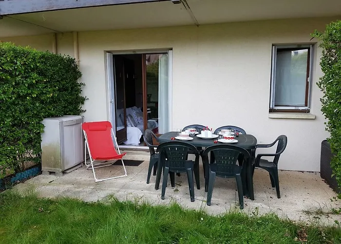 Apartmán 2 Pieces Rez-de-jardin A 2 Pas De La Et De La Thalasso *